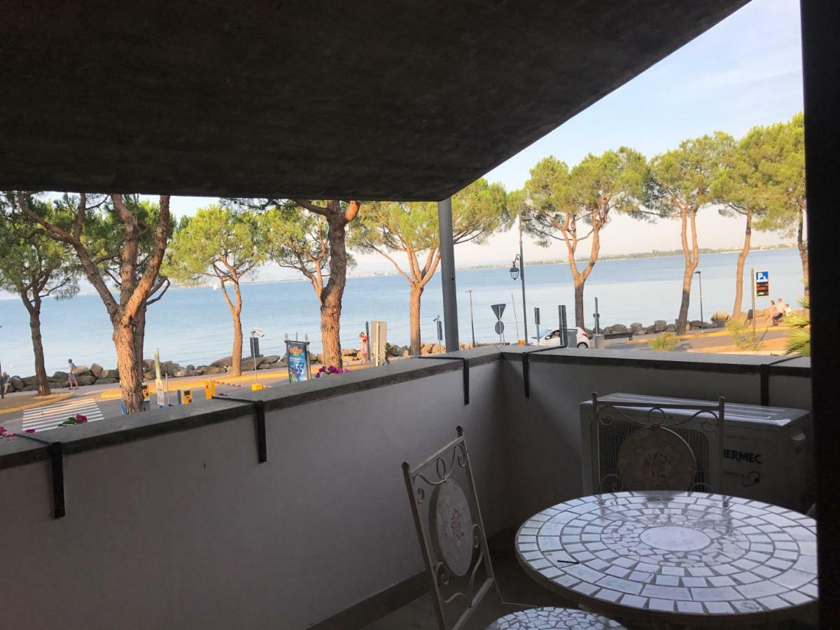 Splendid Lake Desenzano del Garda Exterior photo