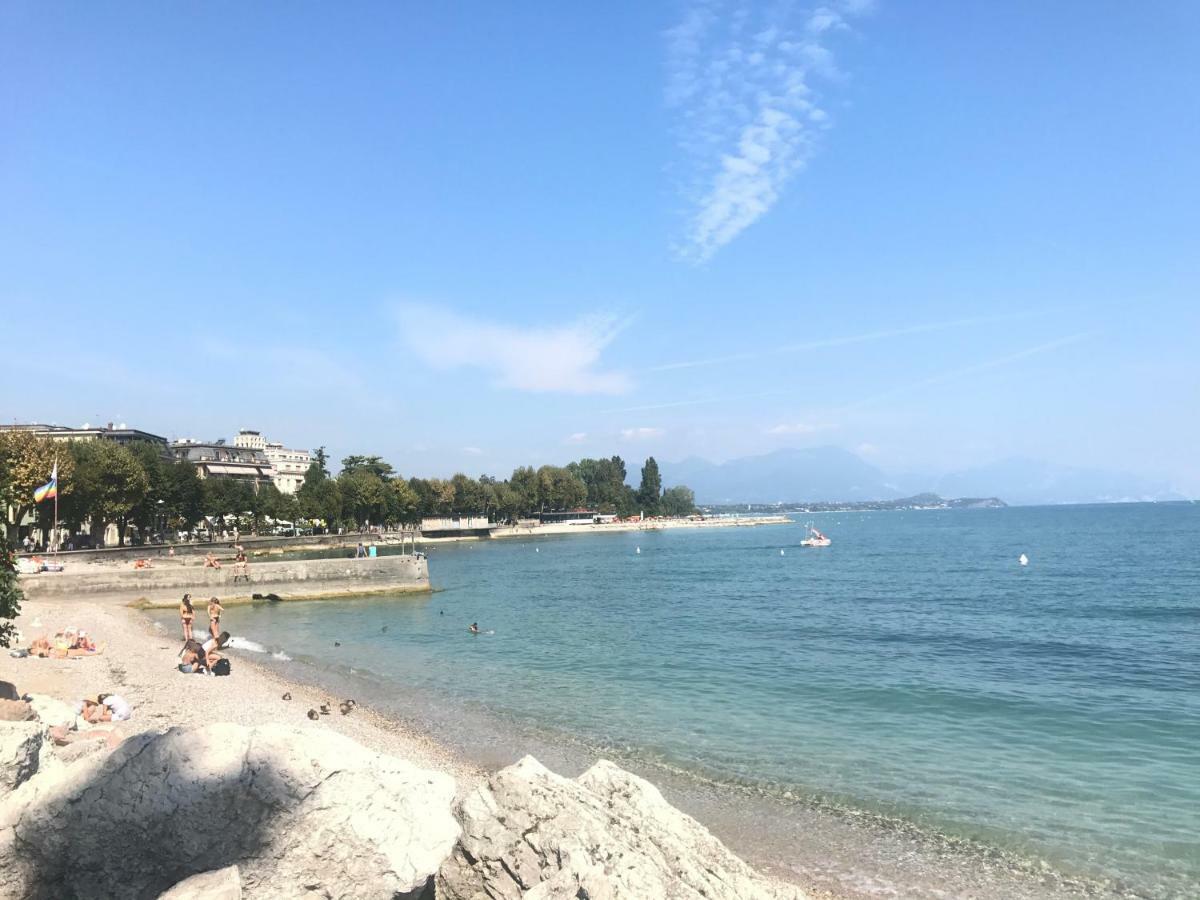 Splendid Lake Desenzano del Garda Exterior photo